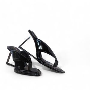 New GOOD AMERICAN BLACK PATENT VEGAN LEATHER HEELS SZ 8